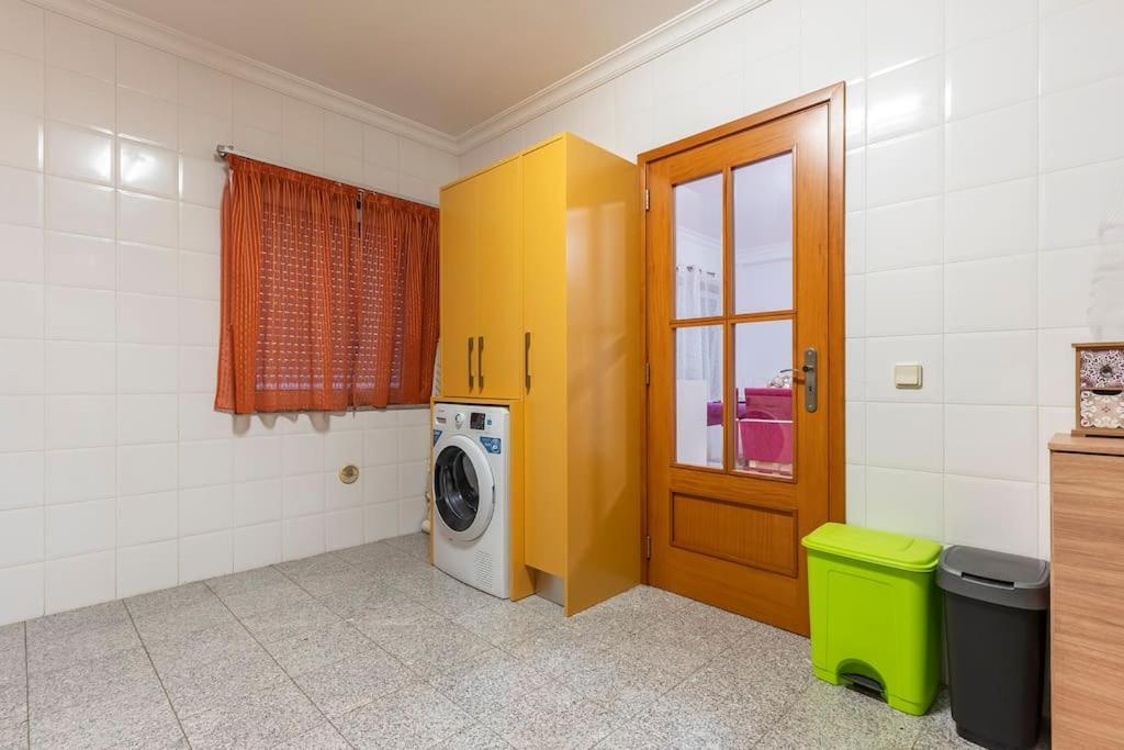 أفيرو Pereira'S Apartment- Free Garage المظهر الخارجي الصورة